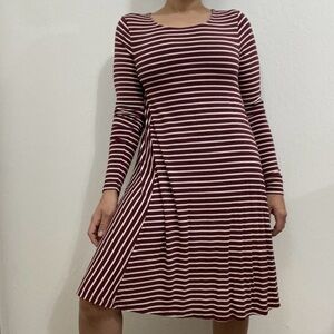Old Navy Women’s S Long Sleeve Striped Flare Mid Length Skater Dress Pullover